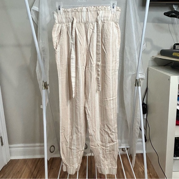 Aeropostale Pants - Picture 1 of 3